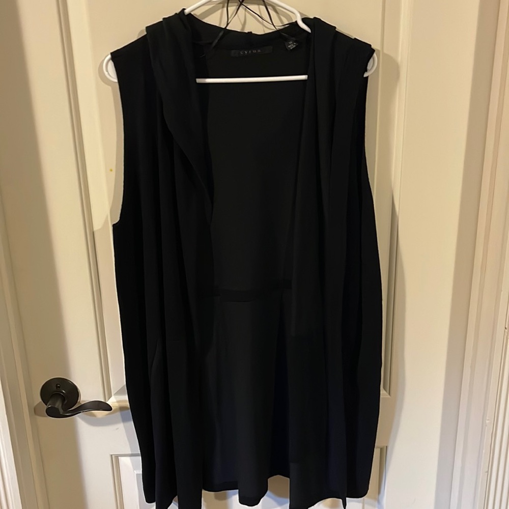 Cyrus long Sleeveless Sweater